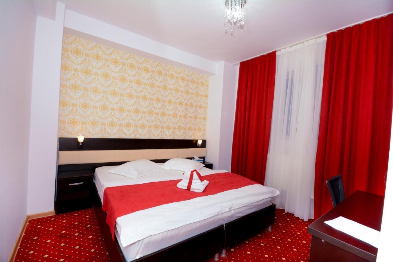 Hotel Magic - City Center Pitesti Exterior photo